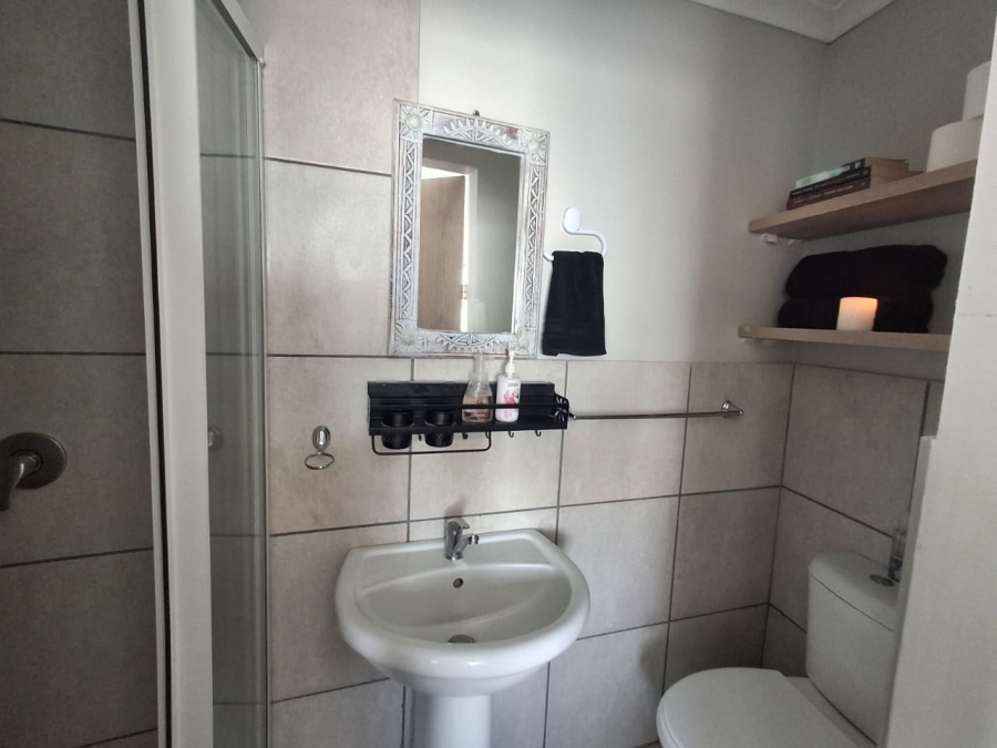 2 Bedroom Property for Sale in Island View Western Cape